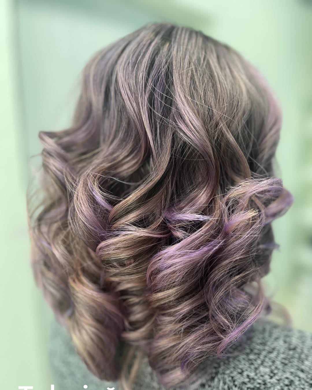 De ce merită să alegi un salon local în Dumbrăvița pentru îngrijirea părului – Hair by Lavinia Blaj